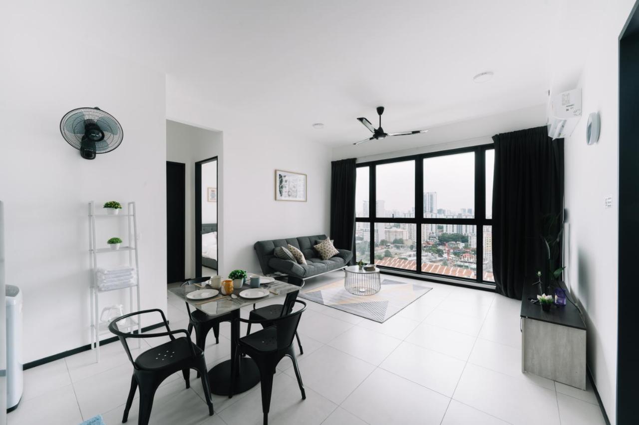 New Infinity Pool 3 Bedrooms 2 Carparks