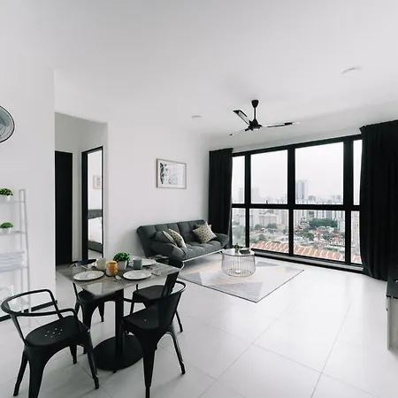 New Infinity Pool 3 Bedrooms 2 Carparks Jelutong Exterior photo